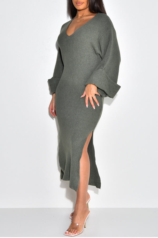 Elegant V-Neck Trumpet Sleeve Split Hem Dress