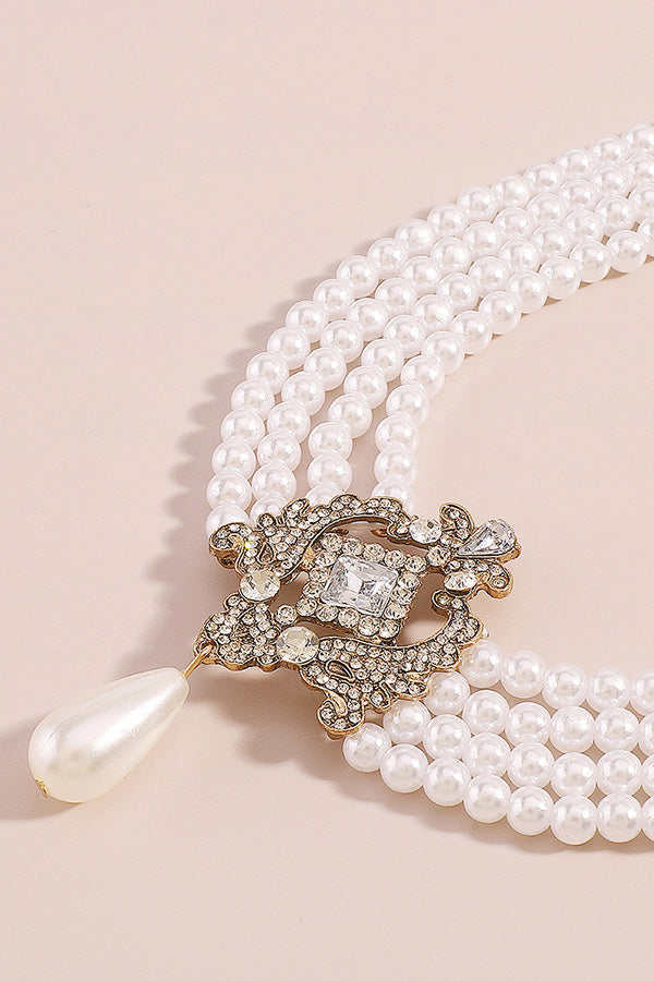 Retro Light Luxury pearl necklace